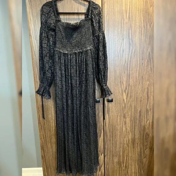 dylan & davids midi lace formal black cocktail dress reviews Dori Floral Embellished Midi Dress Black main image 1